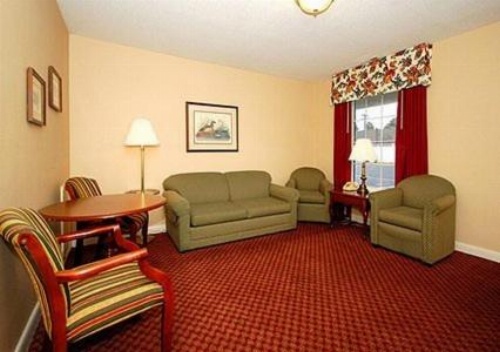 Ambassador Inn image 5